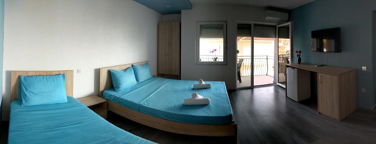 Ajkoski Apartments Пештани Экстерьер фото