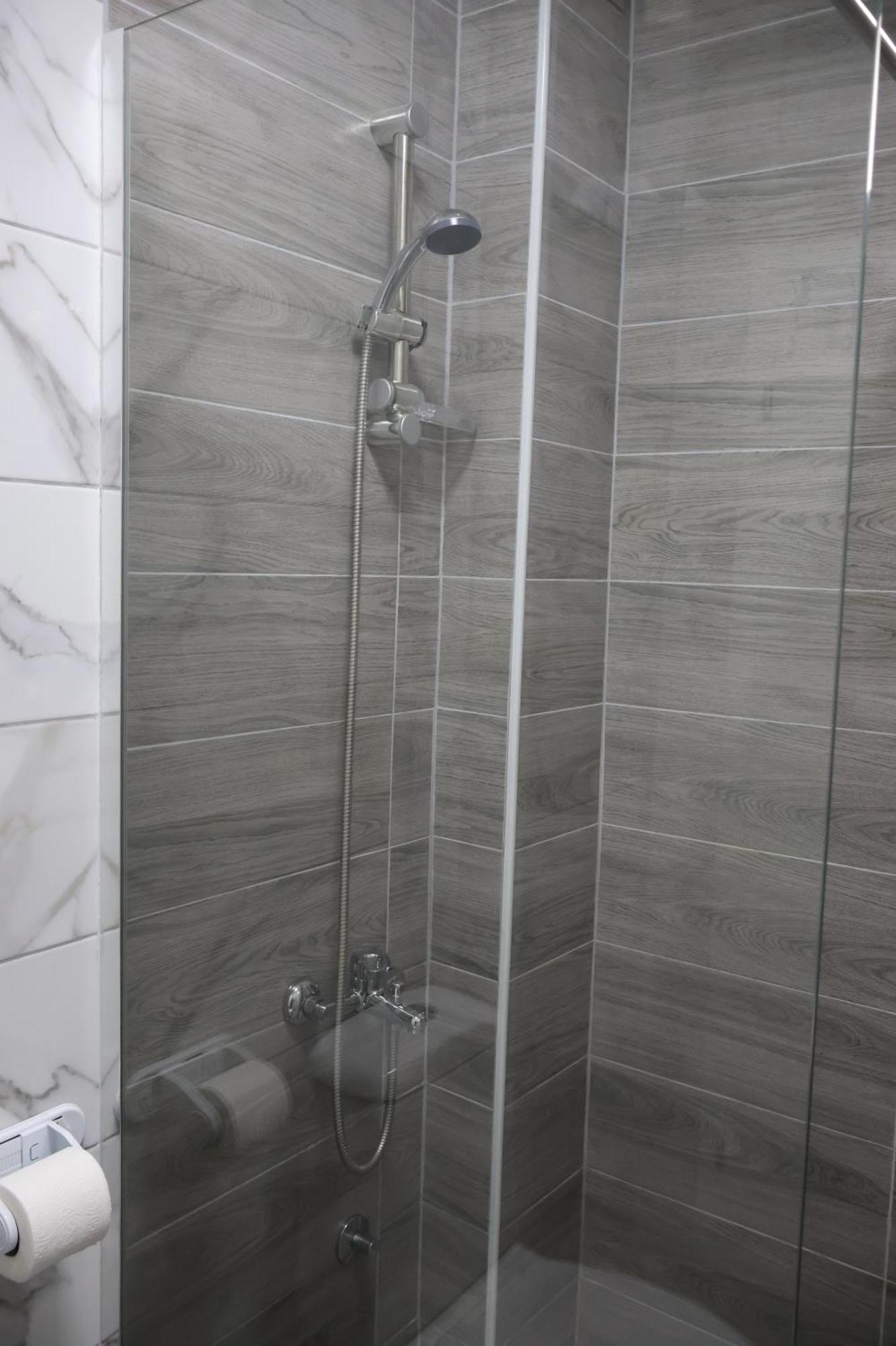 Ajkoski Apartments Пештани Экстерьер фото